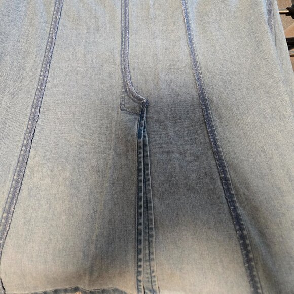 Talbots Petites light blue denim jean midi skirt Size 6 Petite - Picture 4 of 4